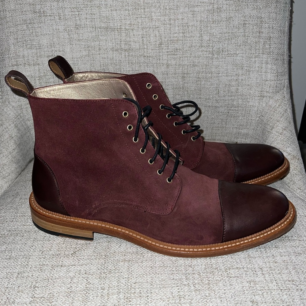 Pristine Taft suede and leather boots